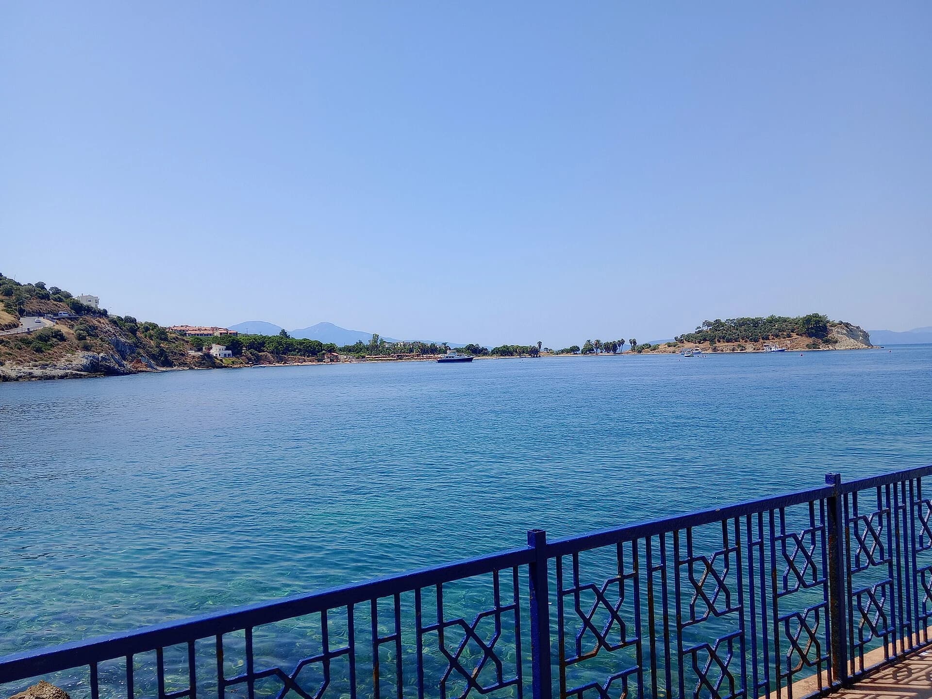 Kuşadası peninsula and the Aegean coast