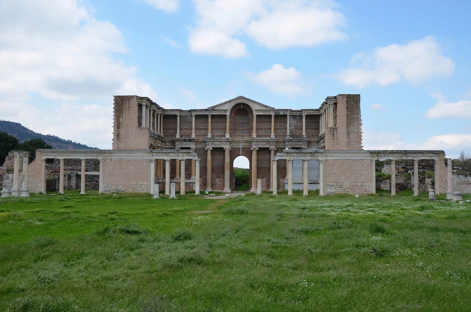 Bath-Gymnasium complex at Sardis