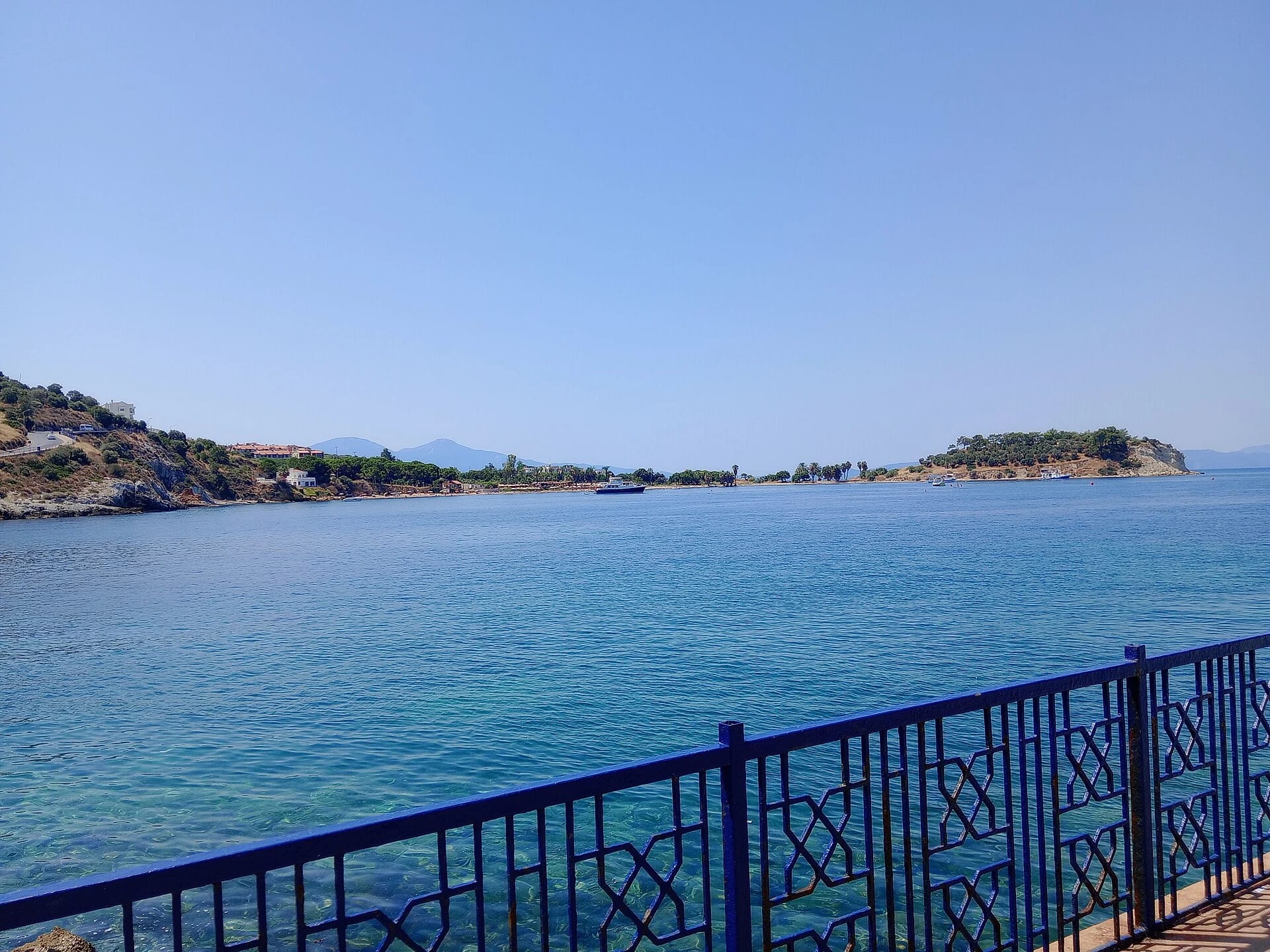 Kuşadası peninsula and the Aegean coast
